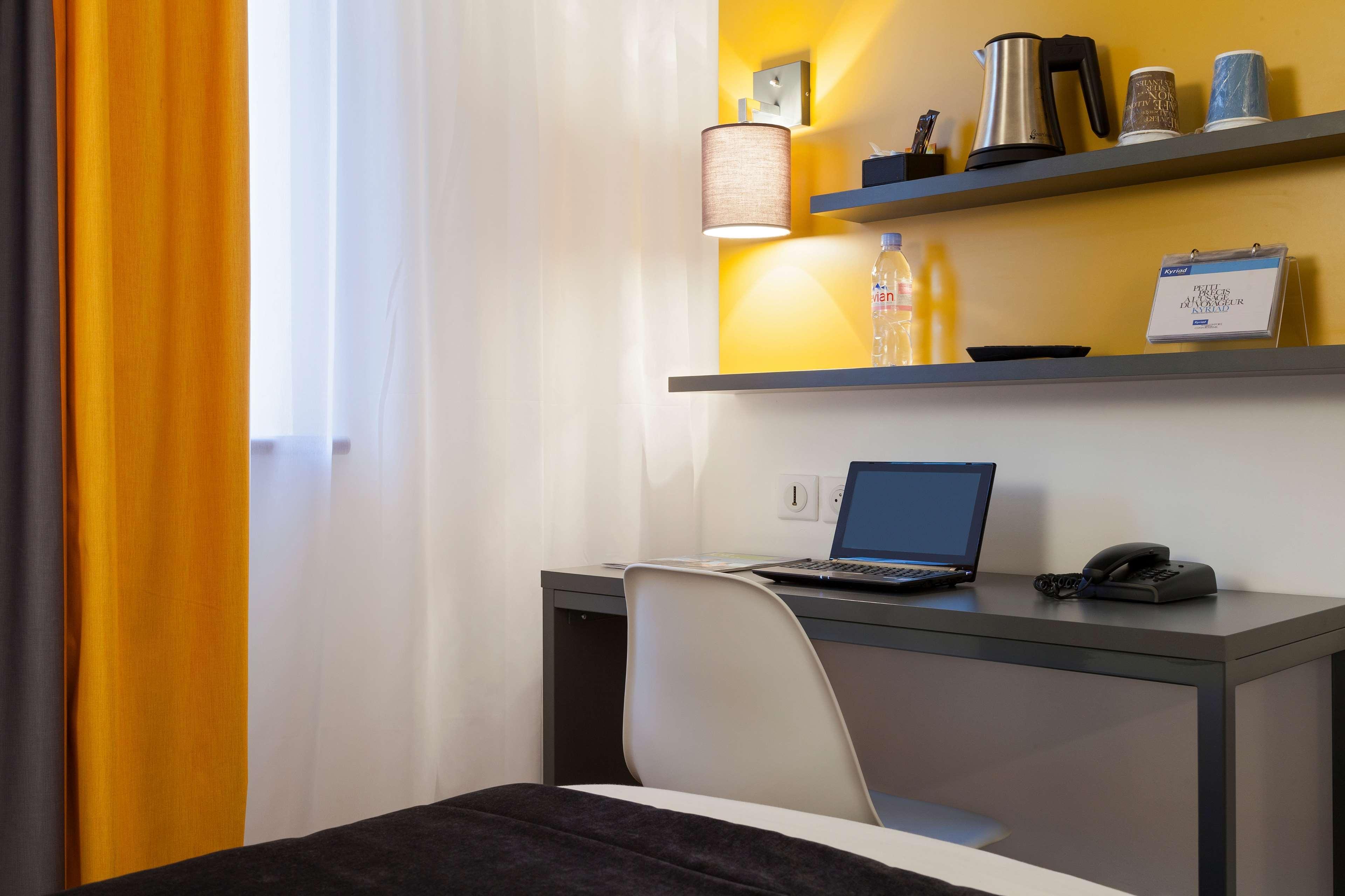 Hotel Kyriad Tours St Pierre Des Corps Gare Сен-П'єрр-де-Кор Екстер'єр фото