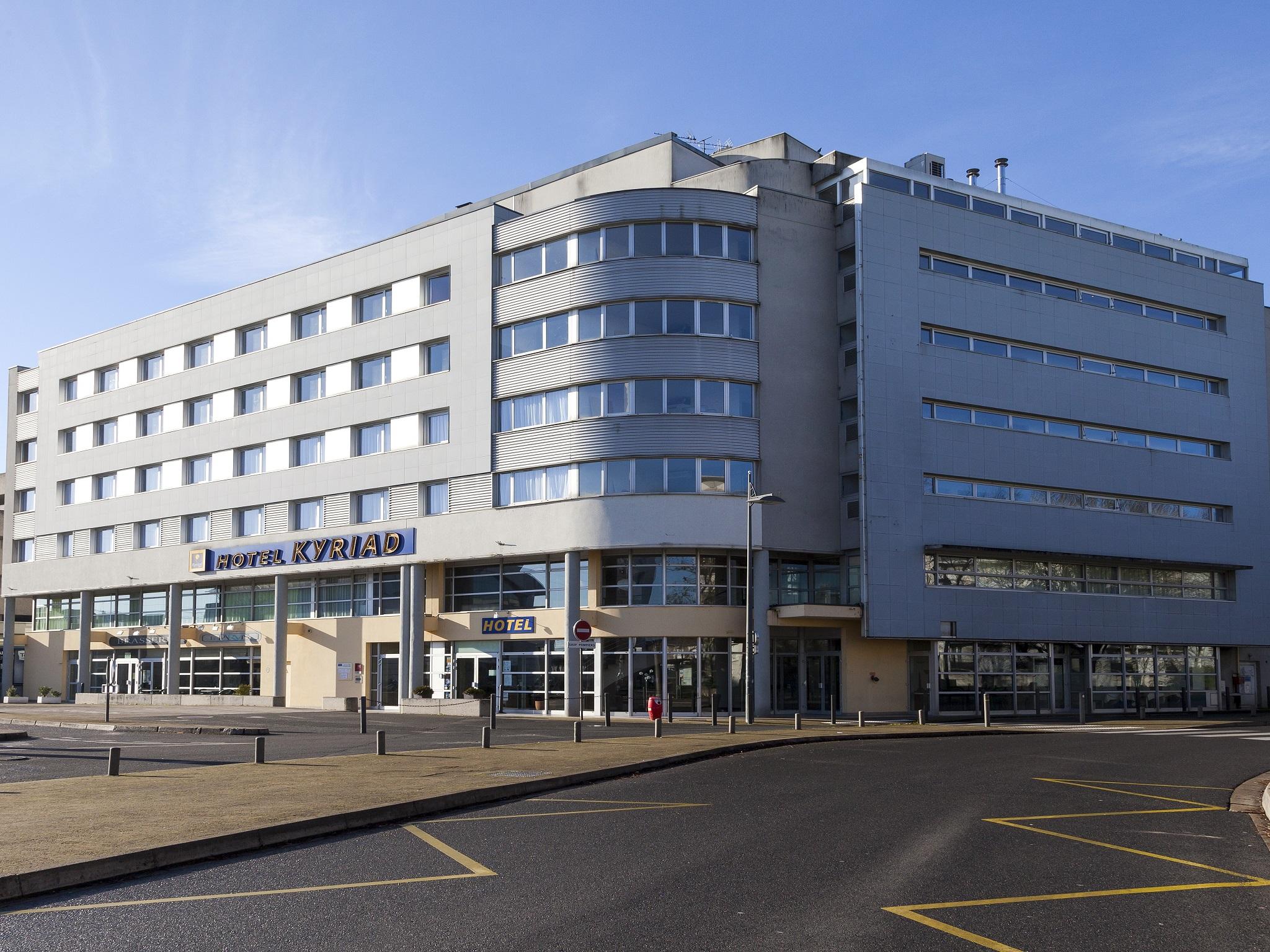 Hotel Kyriad Tours St Pierre Des Corps Gare Сен-П'єрр-де-Кор Екстер'єр фото