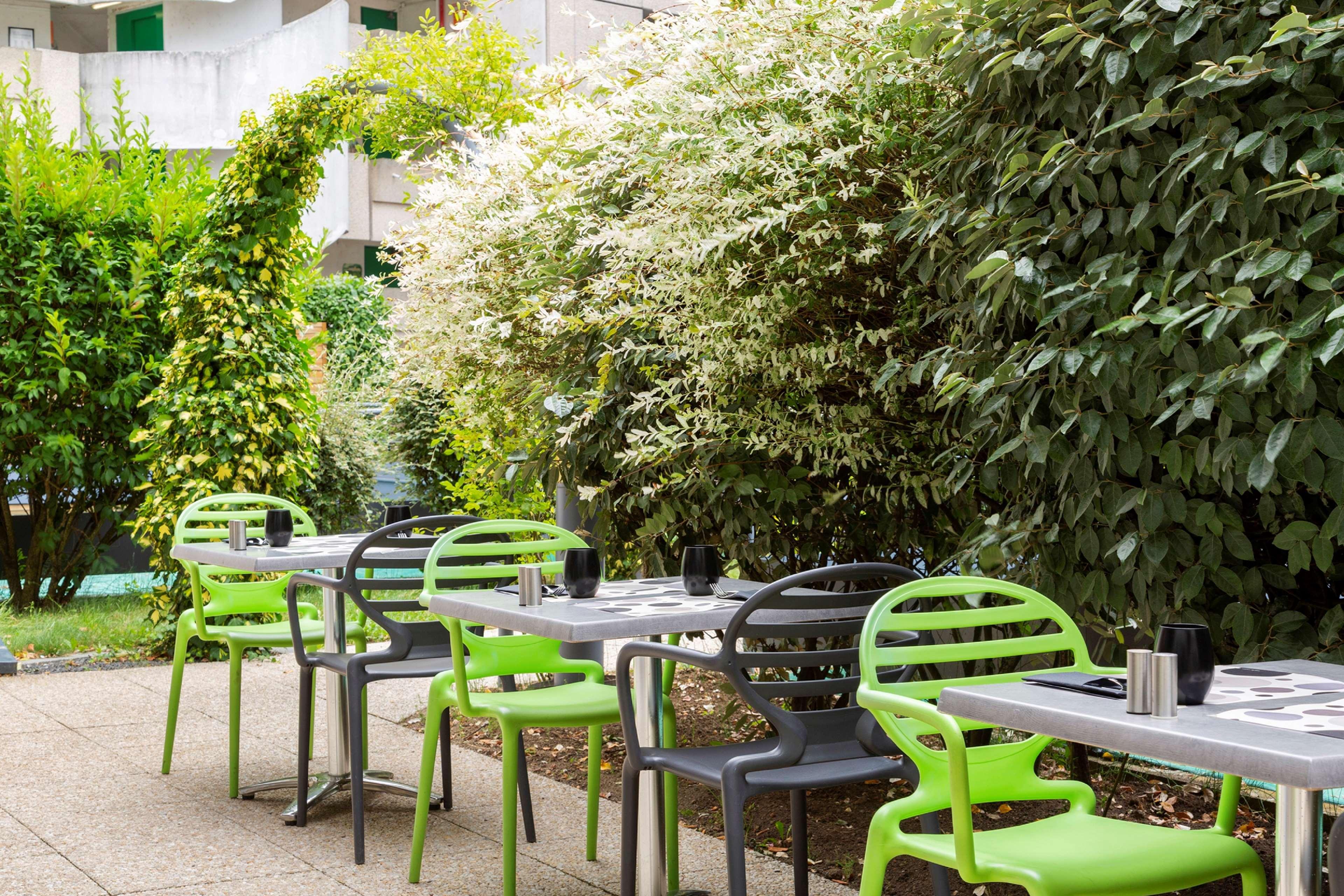 Hotel Kyriad Tours St Pierre Des Corps Gare Сен-П'єрр-де-Кор Екстер'єр фото