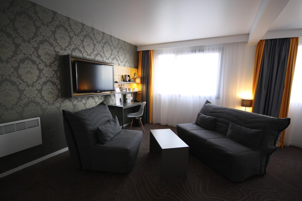 Hotel Kyriad Tours St Pierre Des Corps Gare Сен-П'єрр-де-Кор Екстер'єр фото